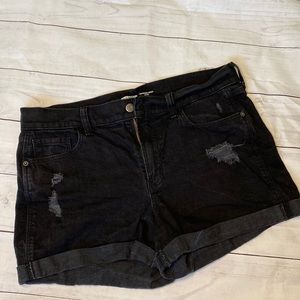 Black Mid Rise Boyfriend Shorts